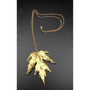 Vintage Maple Leaf Brooch/Pendant Necklace Gold Tone Curb Chain 24"